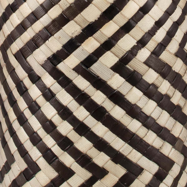Pandanus (Zigzag) Scatter Tube - Medium - Image 5